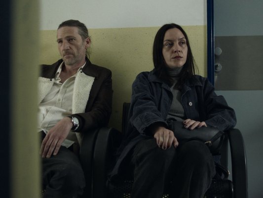 Tamara Avguštin in Dejan Spasić v kratkem filmu Drugi so molčali v režiji Matica Štamcarja. Foto Žiga Planinšek