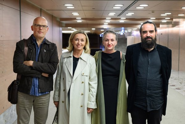 Simon Popek (vodja filmskega programa CD), Nataša Bučar (direktorica SFC), Petra Seliškar (režiserka), Jure Novak (generalni direktor CD) - Foto: Domen Pal