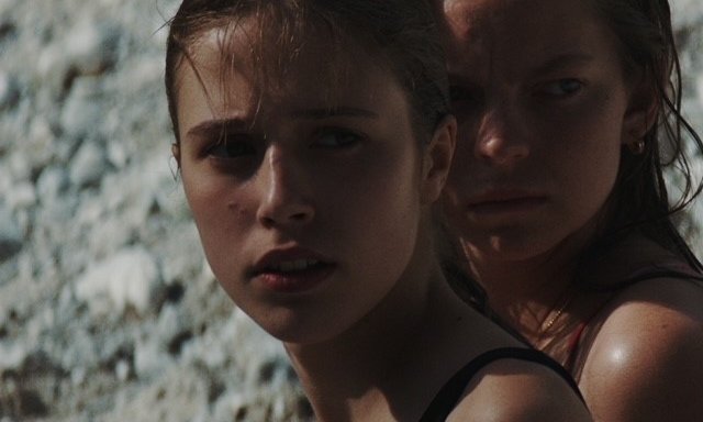 Jara Sofija Ostan in Mina Švajger. Foto Arhiv SPOK Films