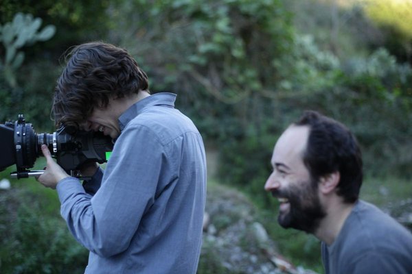 Matjaž Ivanišin (na desni) in direktor fotografije Gregor Božič (levo) na snemanju filma Playing Men - Foto: Zavod Nosorogi